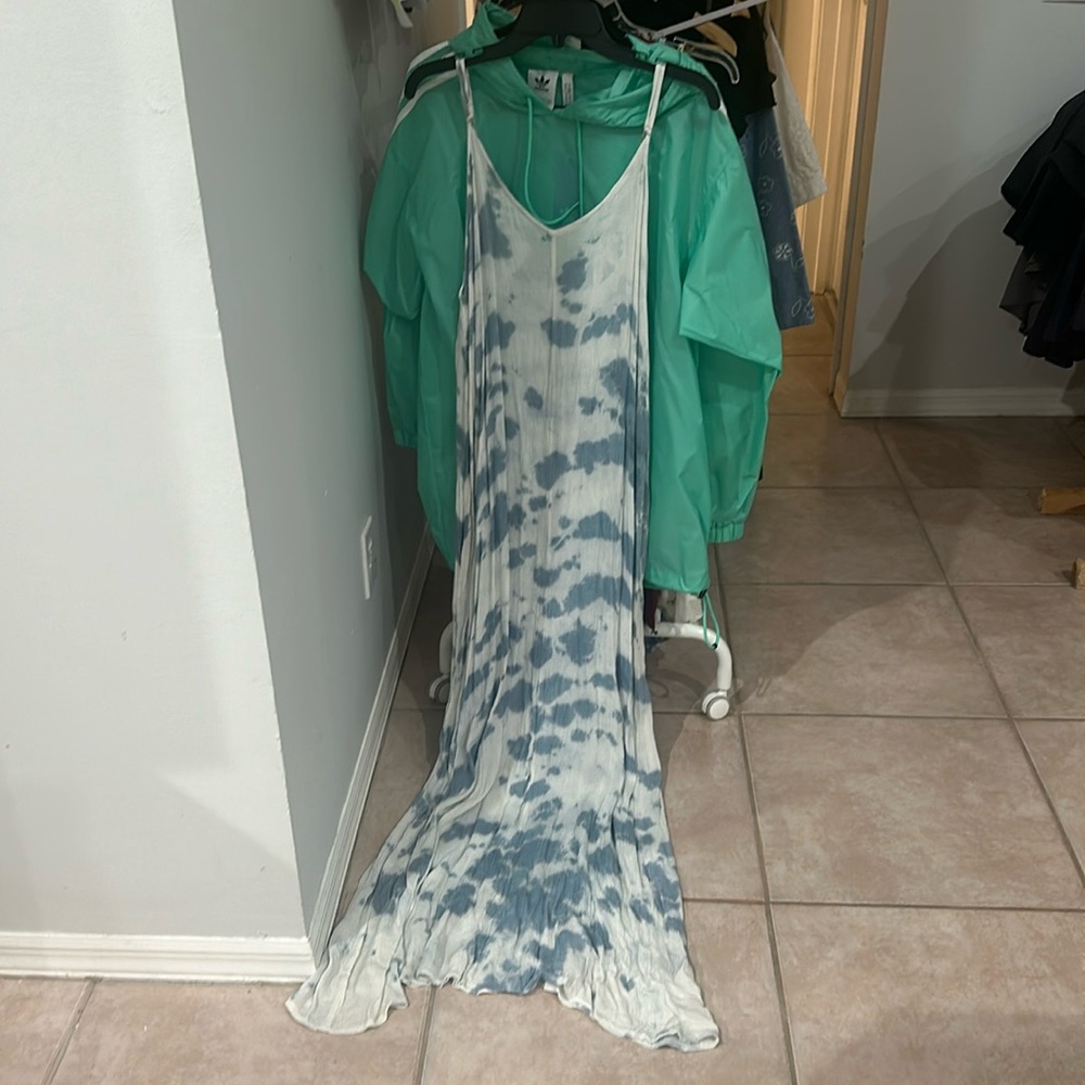 Raviva dress size small